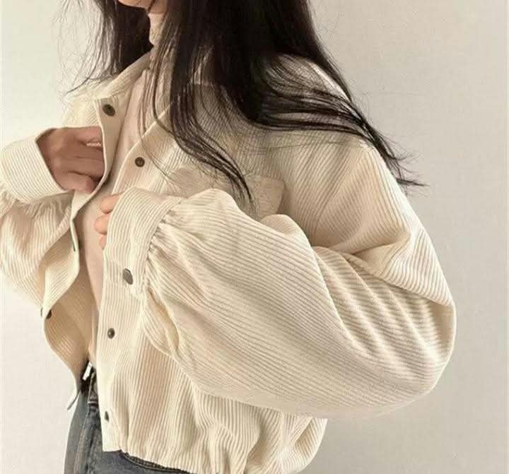 Cream Cropped Jacket - Image 2